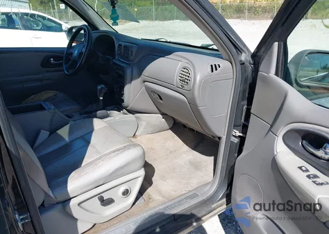 2005 Chevrolet Trailblazer Lt z USA, uszkodzony, nr VIN 1GNDT13S552316749